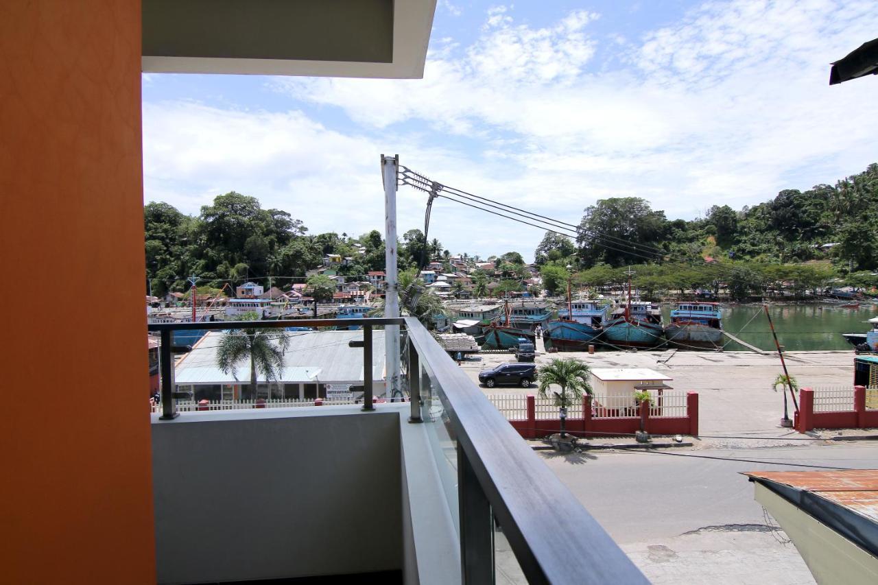 Oyo 592 Budget Hotel By The Harbour Padang  Buitenkant foto