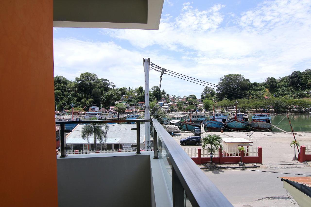 Oyo 592 Budget Hotel By The Harbour Padang  Buitenkant foto